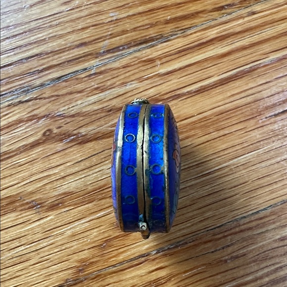 Vintage Cloisonné Pill Box Pendant Locket - Picture 4 of 6